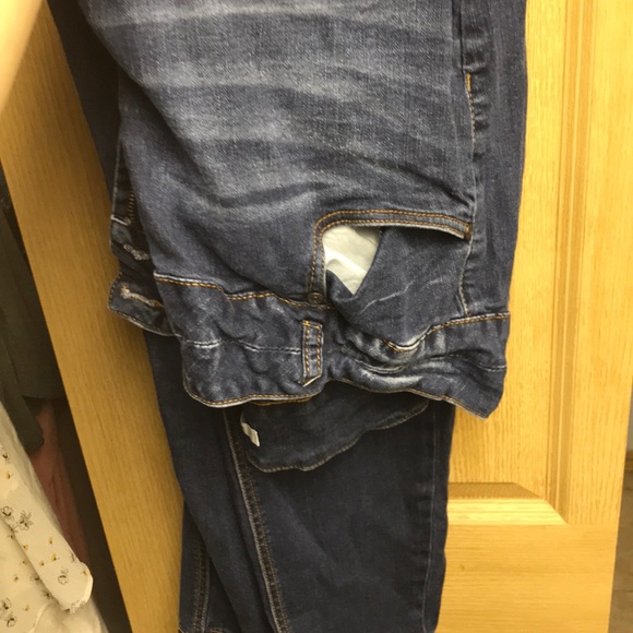 Jeans - Picture 2 of 3